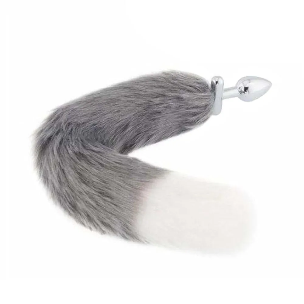 18 Shapeable Grey With White Fox Tail Plug