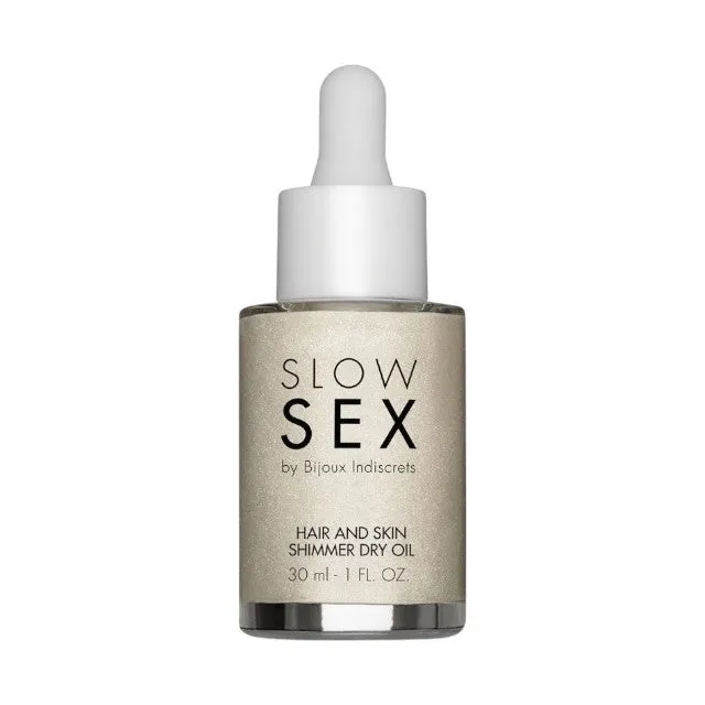 Ulei pentru păr și corp BIJOUX INDISCRETS Slow Sex Shimmer Dry Oil. cu efect iluminator. aromă de cocos. 30 ml